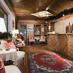 Laguscei Dolomites Mountain 3*