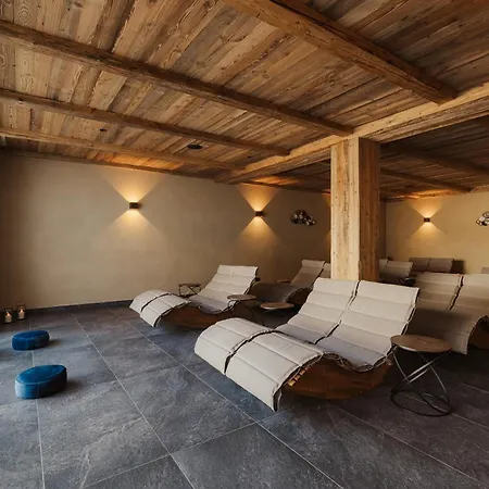 Laguscei Dolomites Mountain Hotel 3*