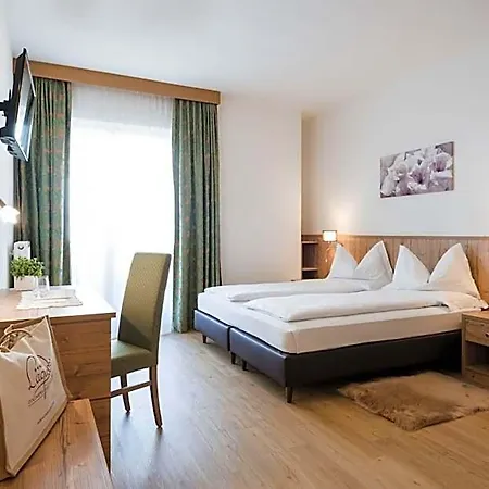 فندق Laguscei Dolomites Mountain 3*