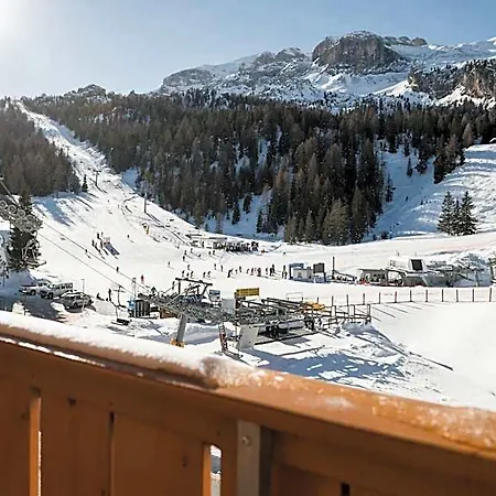 Laguscei Dolomites Mountain فندق 3*