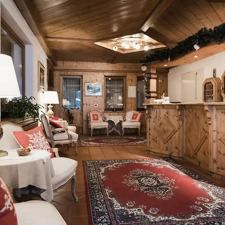 Laguscei Dolomites Mountain 3*