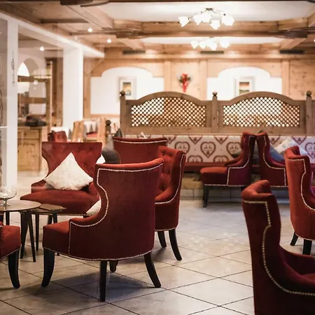 Laguscei Dolomites Mountain 3*