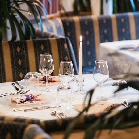 Laguscei Dolomites Mountain 酒店 阿拉巴