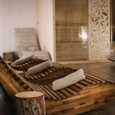 Laguscei Dolomites Mountain 3* 阿拉巴